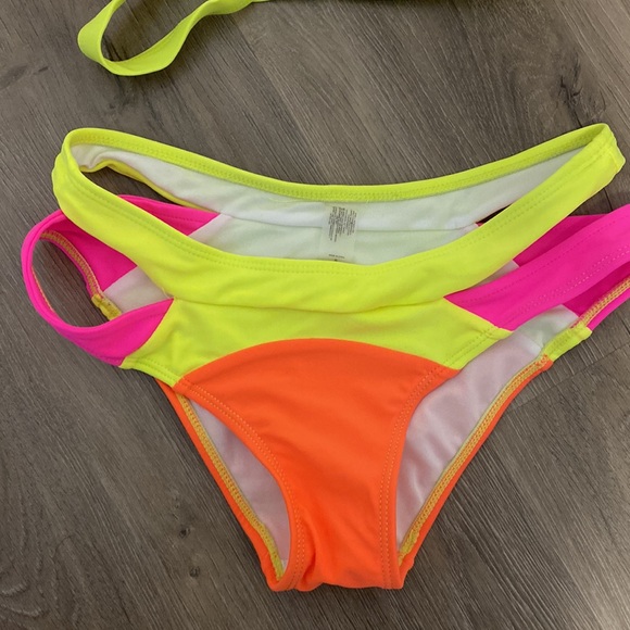 Colour block bikini set - Picture 3 of 4